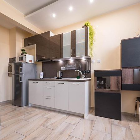 Two Bedroom Cathedral View Apartment Warna Exterior foto